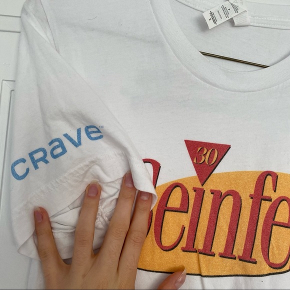 Seinfeld white tshirt - Picture 6 of 7